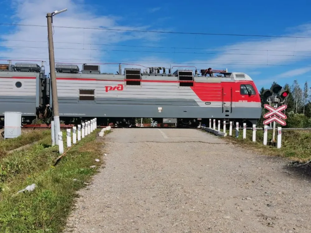 Движение через железнодорожный переезд в Биробиджане временно приостановят