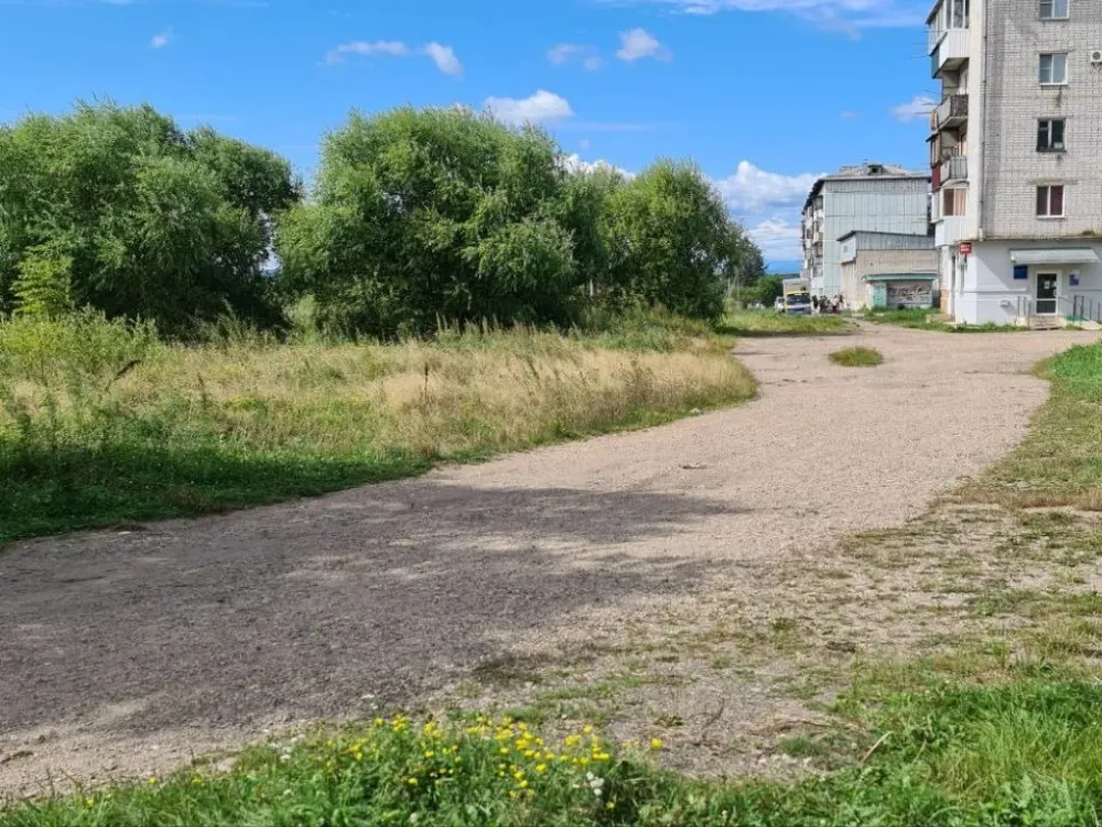 Междворовые проезды ремонтируют в Биробиджане