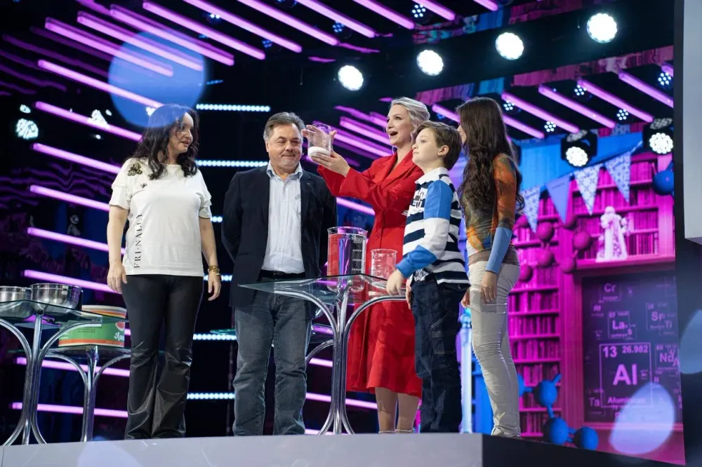 Учитель из Биробиджана Татьяна Бебешко стала полуфиналистом телепроекта «Классная тема!»