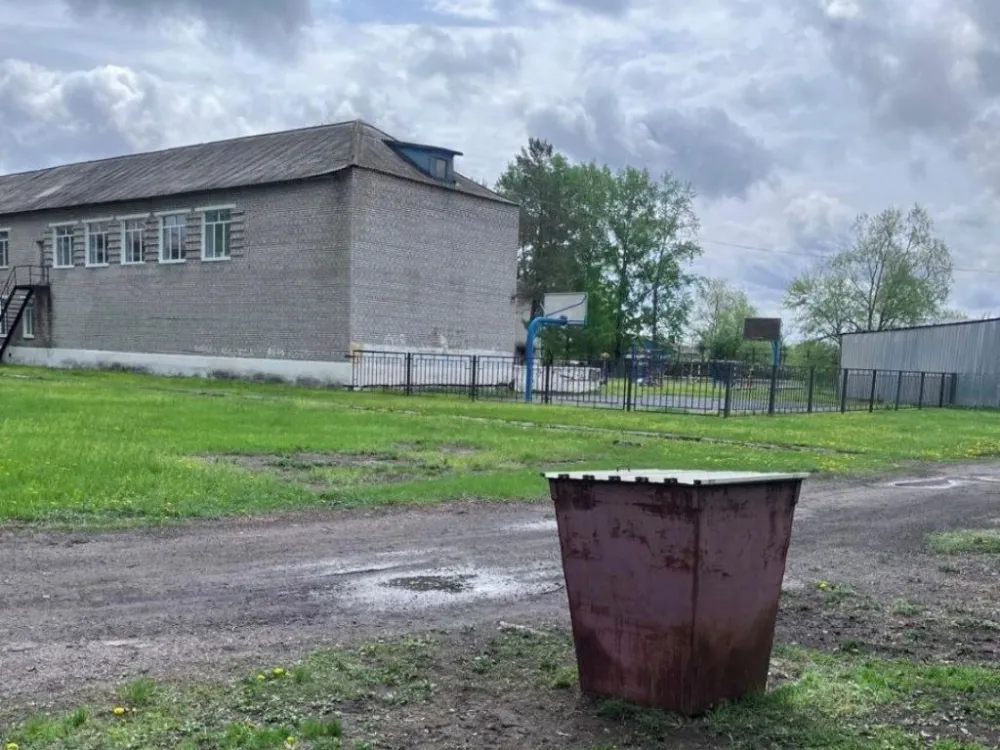 В школах и детсадах Биробиджанского района отсутствуют площадки для мусора