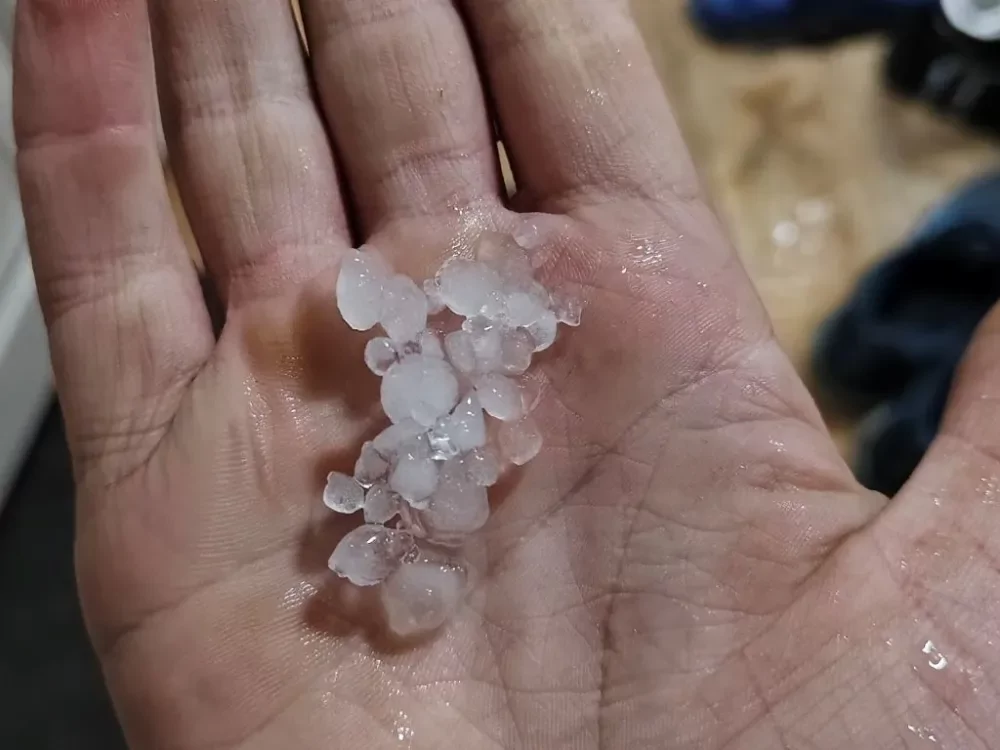 Ураганный дождь с градом прошёл в ЕАО