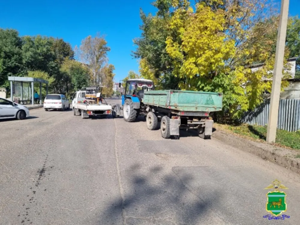 Опасные манёвры совершали водители в Биробиджане