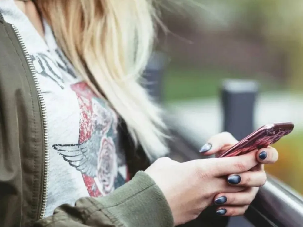 Рыцарский поступок обернулся потерей денег для биробиджанца