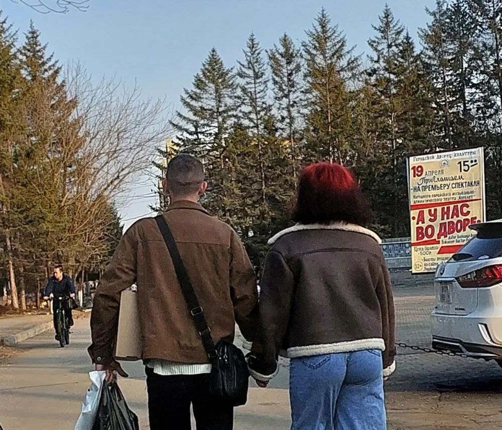 Для рождения ребенка не обязательно вступать в брак, считают биробиджанцы