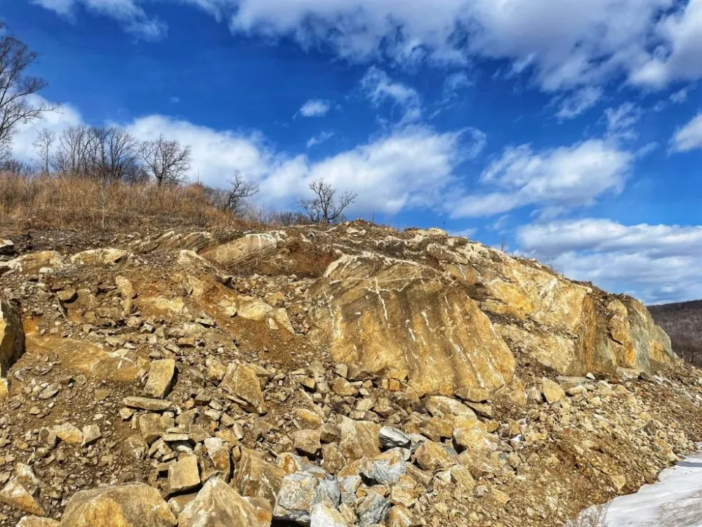 Работника из ЕАО завалило горной породой в Бурятии