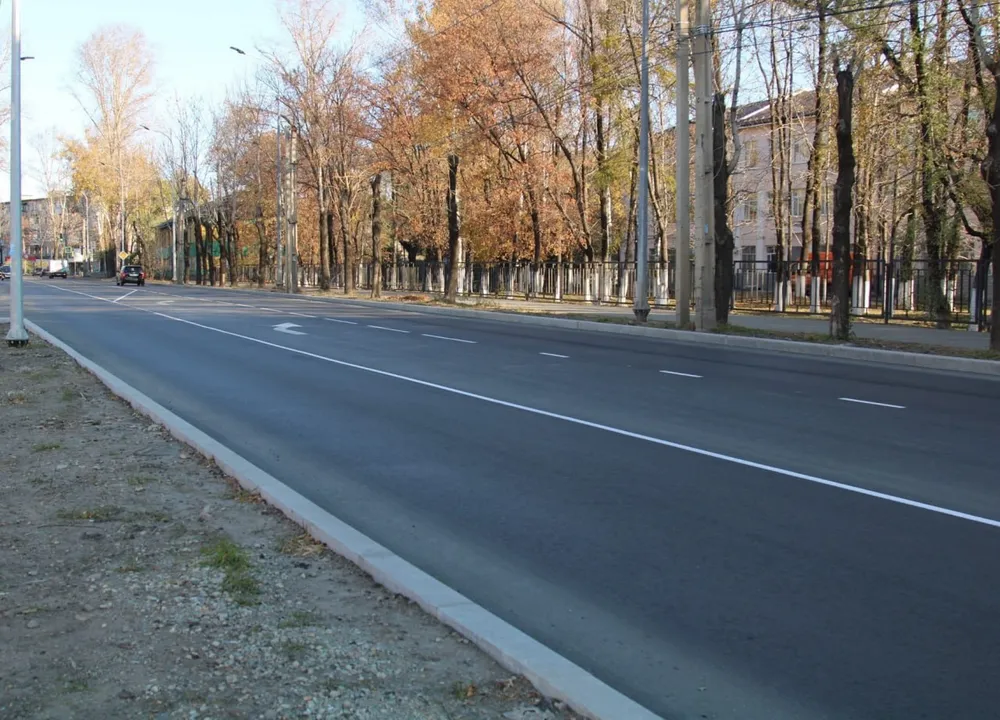 Обновляют дорожное полотно в Биробиджане