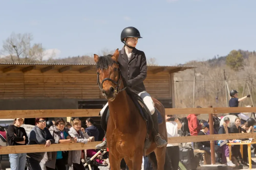 Сотни участников Этнофеста «Бирария» смогли прокатиться верхом на лошади