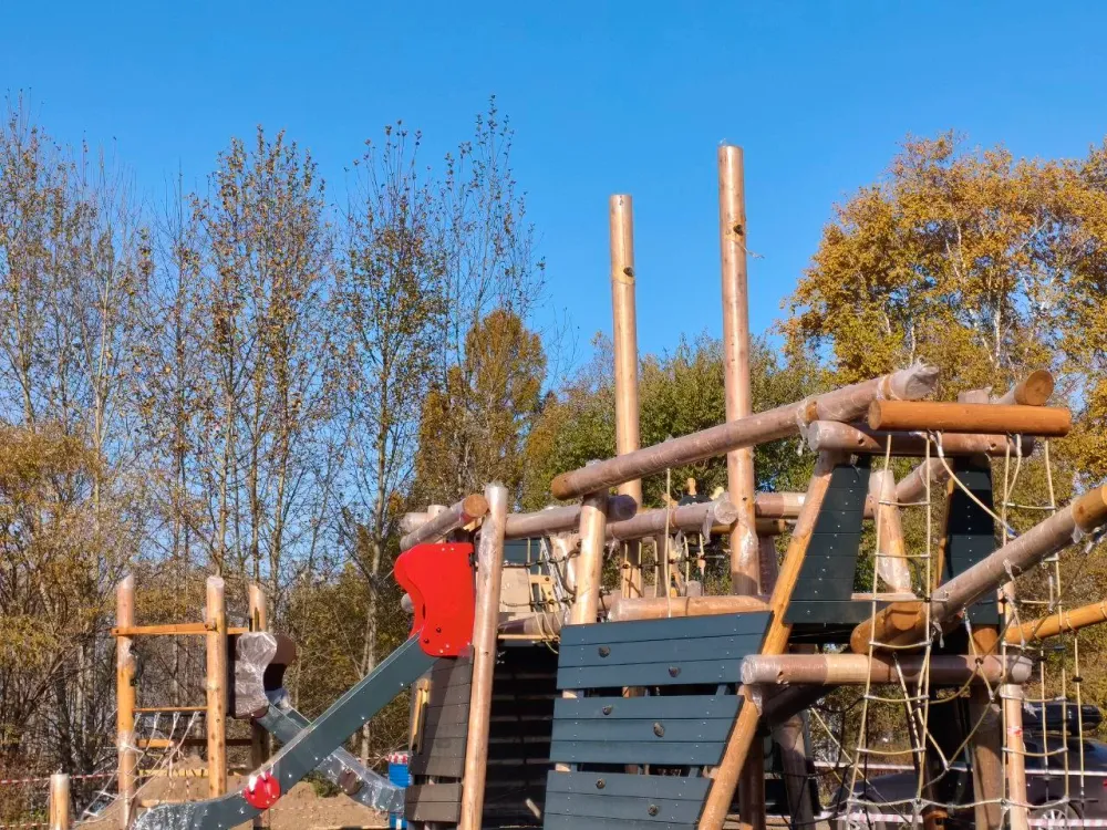 Благоустройство набережной в Биробиджане идёт по графику — в рамках контракта и с участием мэрии