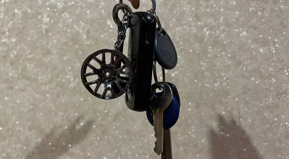 Мужчина лишился автомобиля, поверив «капитану ФСБ» по телефону в Биробиджане