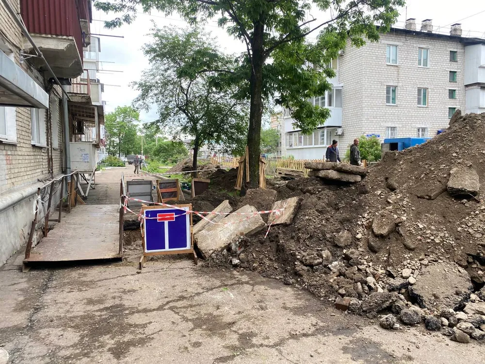 Суд взыскал 4 млн рублей компенсации семье погибшего на работе электрослесаря в Биробиджане