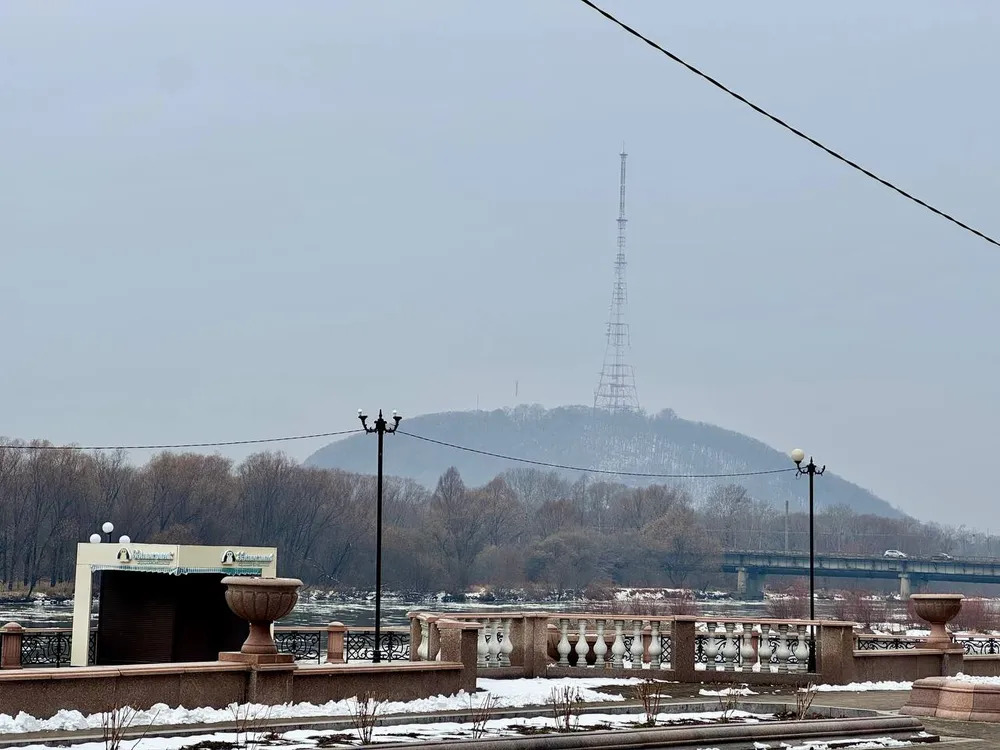 На сколько в ЕАО задержится снег, рассказали синоптики