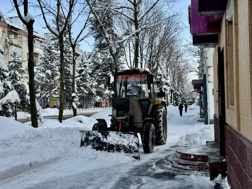 Управляющим компаниям грозят проблемы за плохую уборку снега в Биробиджане