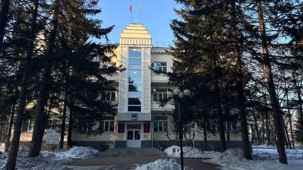 Четыре кандидата на пост мэра внесены на рассмотрение в городской Думе Биробиджана