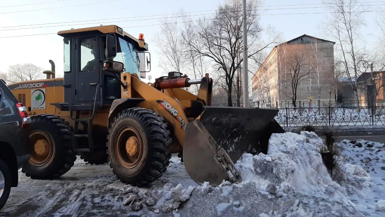 Максимальные усилия приложены к уборке автодорог Биробиджана – Александр Головатый