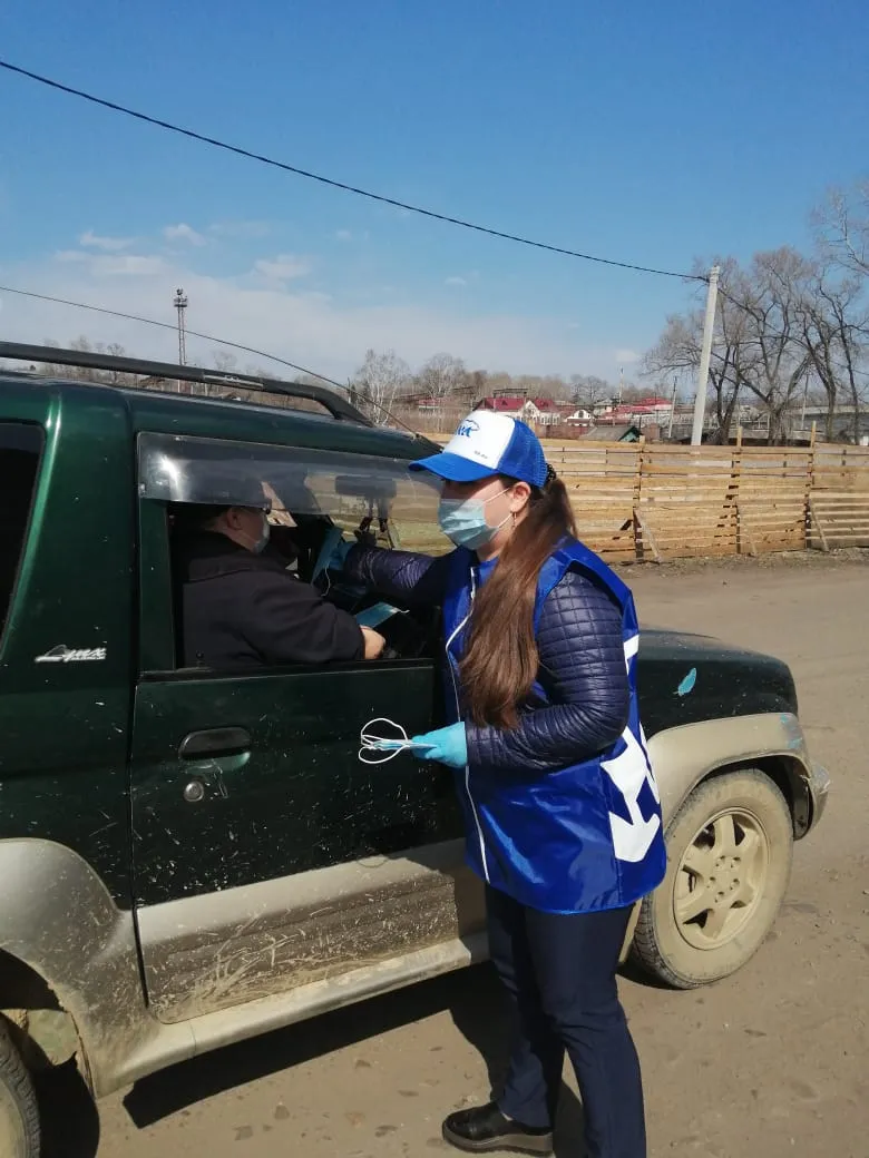 Медицинские маски и продукты бесплатно раздают жителям изолированного п. Бира ЕАО