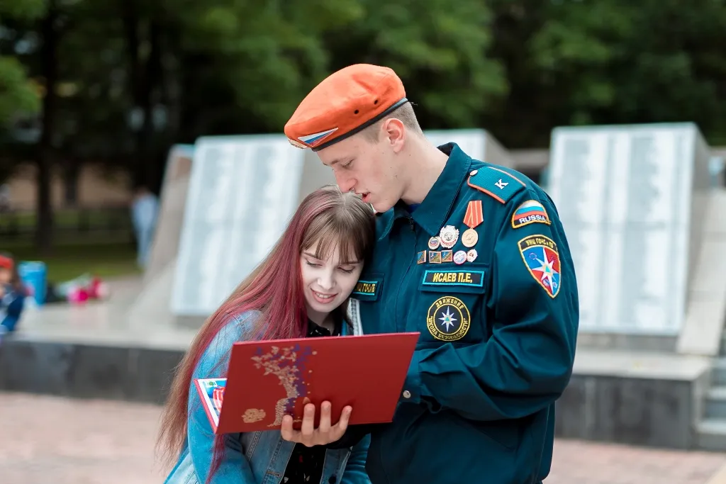 Последний звонок прозвенел для выпускников Школы юных пожарных спасателей ЕАО