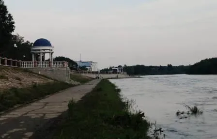 Начинают освобождаться от паводковой воды дворы в Биробиджане