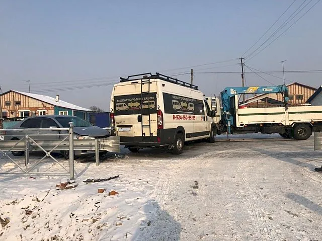 Подробности столкновения маршрутки с грузовиком на трассе «Амур» сообщили в ГИБДД