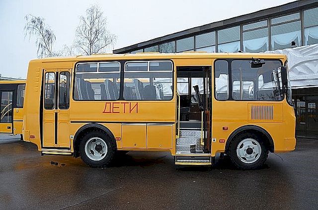 Девять новых автомобилей для школьников поступили в ЕАО в 2020 году