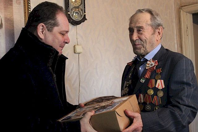 Каждого из 19 ветеранов ВОВ поздравили с Новым годом в ЕАО