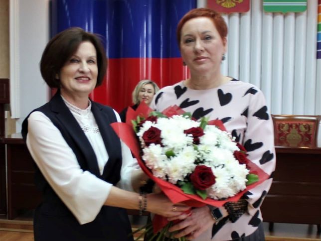 Меньше двух недель усидела в кресле депутата Заксобрания ЕАО «соколица» Т. Гладких