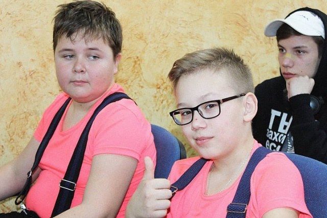 Игроки КВН Первого канала дали мастер-класс юным КВНщикам из ЕАО