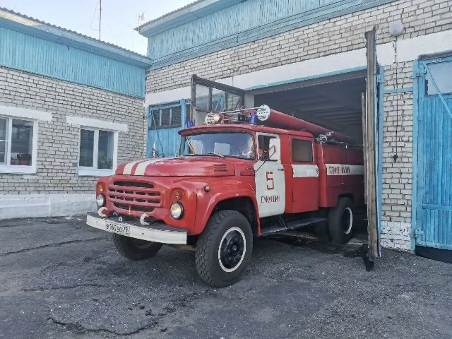 Ликвидировать пожар в магазине и спасти имущество удалось спасателям в Биробиджане