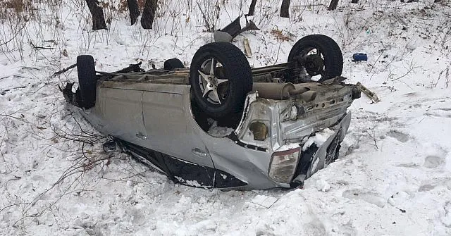 Крутое «пике» совершил автомобиль в ЕАО