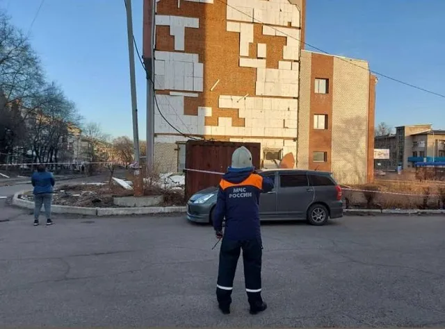 Ввести в эксплуатацию печально известный недострой в Биробиджане требует прокуратура