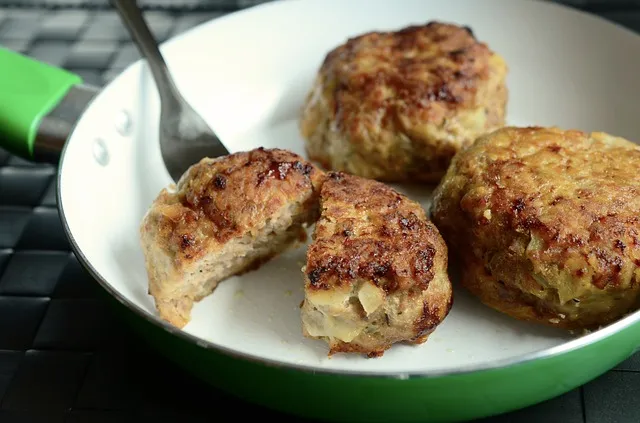 Просроченное мясо завезли в школу ЕАО