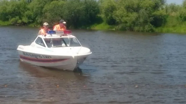 Пропавшего на воде человека в ЕАО ищут полиция и спасатели Дальнего Востока