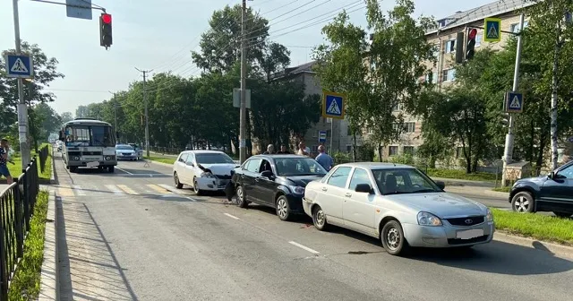 ВИДЕО: Тройное ДТП в центре Биробиджана