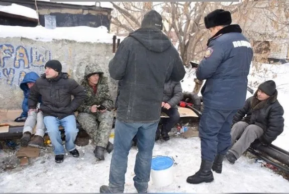 Бомжей накормят и обогреют в Хабаровске