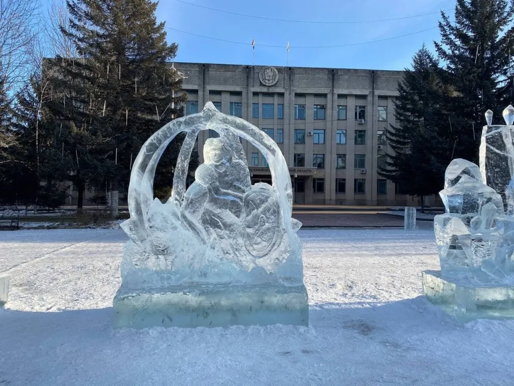 Украсят ли ледовые скульптуры зимний городок в Биробиджане - пока неизвестно