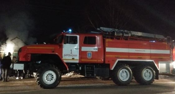 Вспыхнула электроподстанция ранним утром в Биробиджане