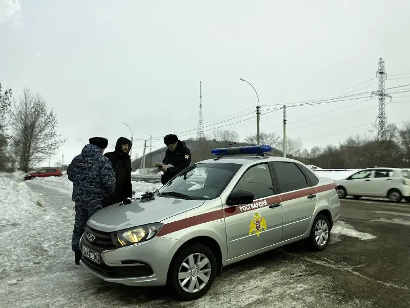 За угонщиком авто гнались через весь Биробиджан пять патрульных экипажей