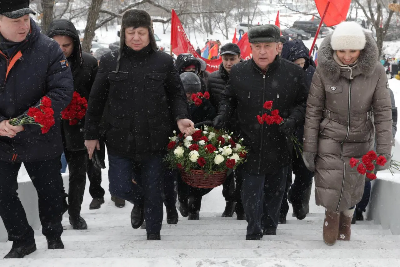 Возложением цветов и минутой молчания почтили память погибших в Волочаевском бою в ЕАО