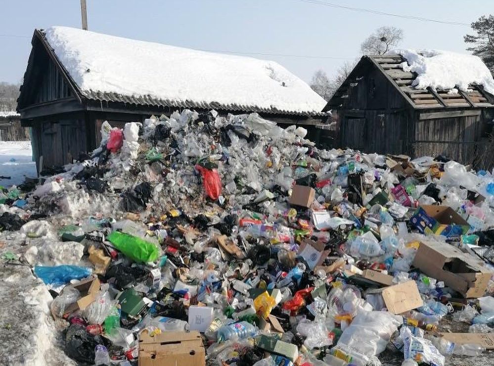 Свалку в жилом секторе никак не могут устранить в Ленинском районе ЕАО