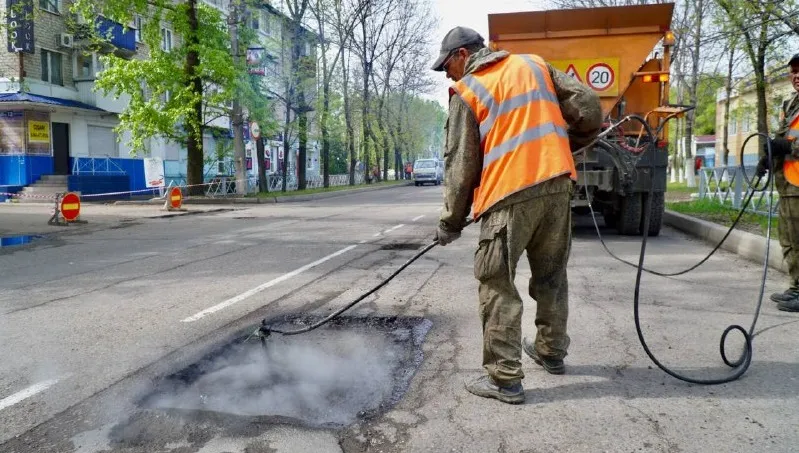 «Убивать» свое авто не придётся: какие обещания дал подрядчик, рассказал мэр Биробиджана