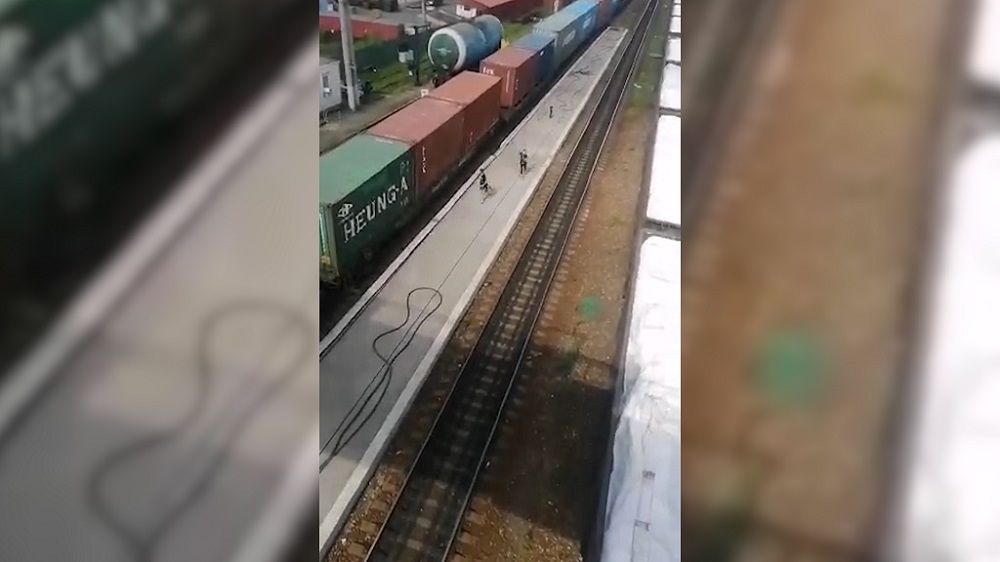 Подростки на сцепке вагонов проехали более 100 км в Хабаровском крае