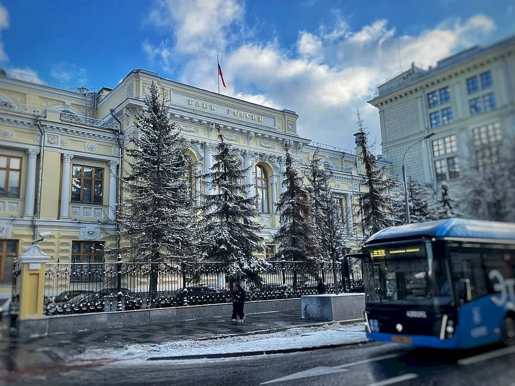 Ограничить круг банков для выплат военным предлагает Минобороны РФ