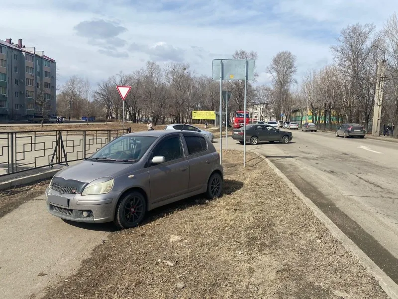 Устроил ДТП при выезде на главную дорогу водитель в Биробиджане