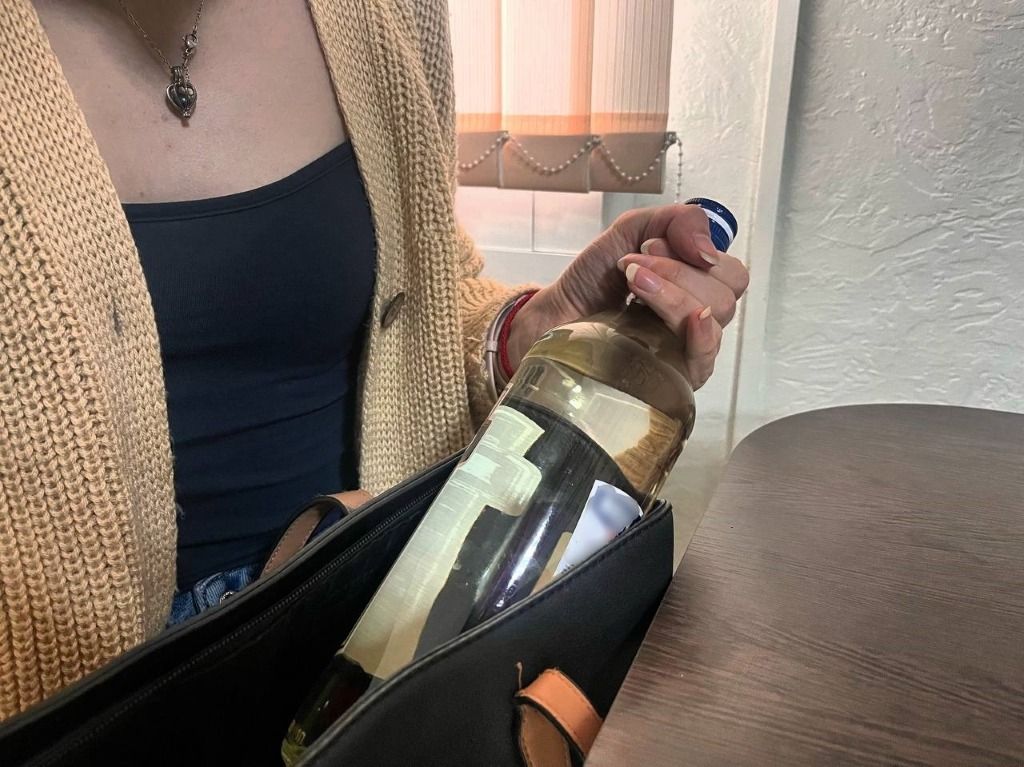 За торговлю алкоголем на дому может получить год исправительных работ жительница ЕАО