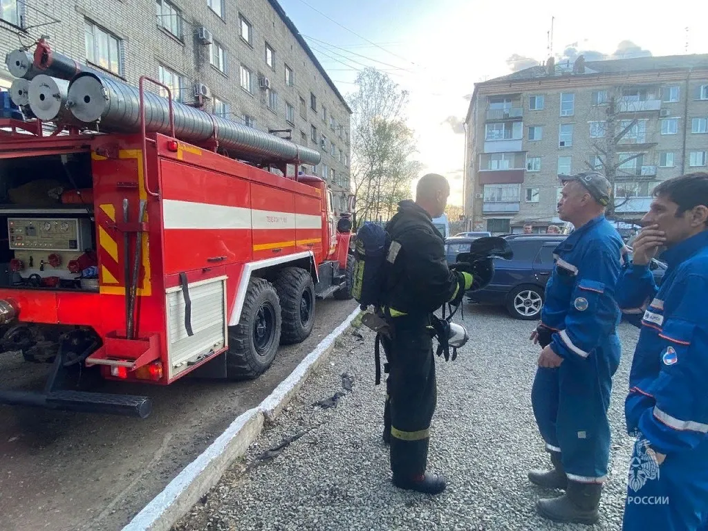 Труп мужчины при тушении пожара обнаружили спасатели в Биробиджане