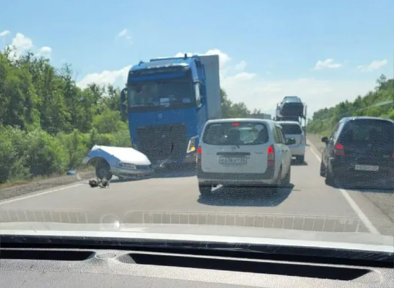 Погибли два человека в автоаварии на трассе в ЕАО