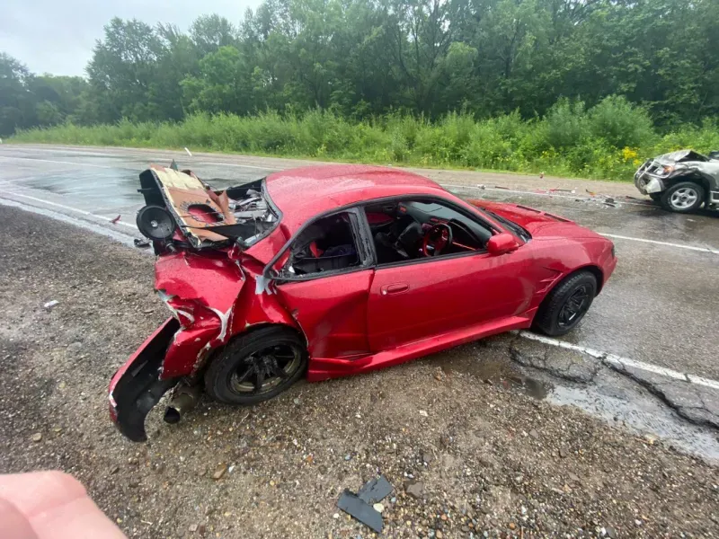 Два человека пострадали в страшной аварии в ЕАО