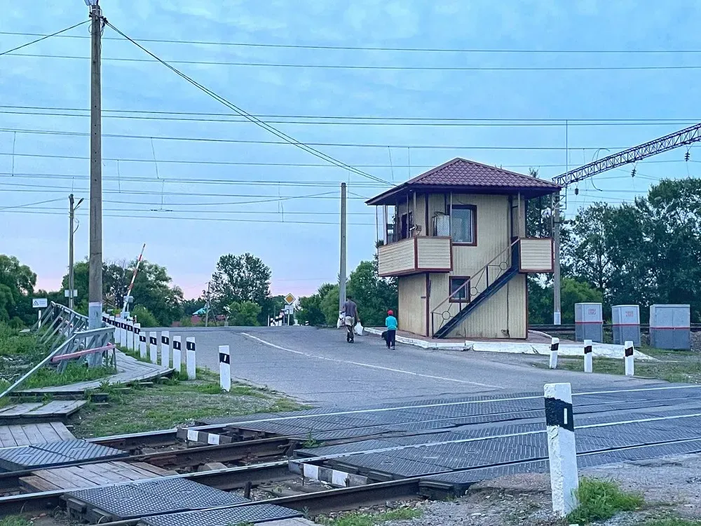 Движение ограничат на двух ж/д переездах в Биробиджане 26 и 27 июля