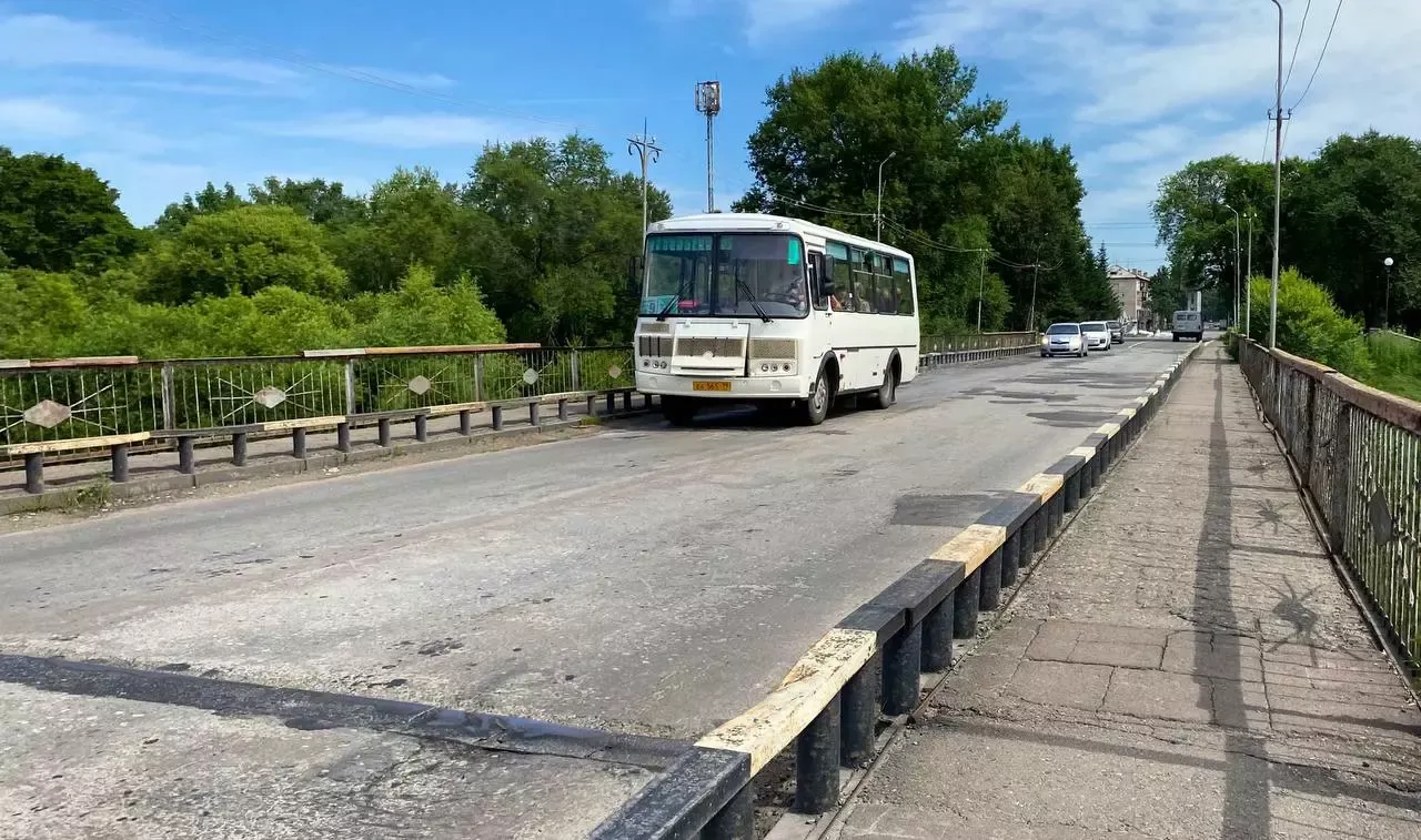 Во всех автобусах - расчет картой: проверку перевозчиков начала мэрия Биробиджана