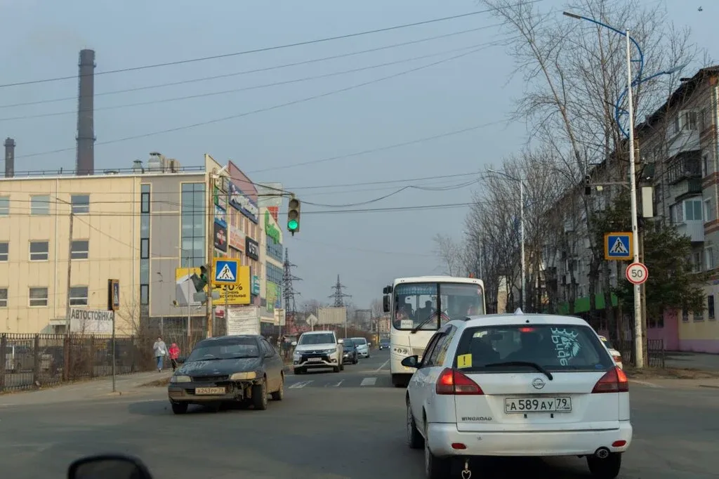 Мошенники обманули пенсионера и оставили его без денег и УАЗа в ЕАО