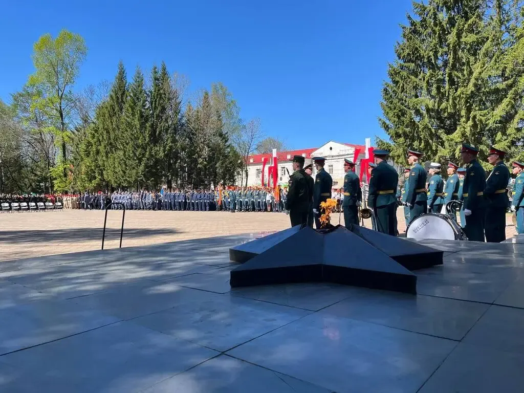 Торжественный митинг в честь Дня Победы прошёл в центре Биробиджана